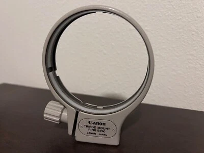 Anillo de montaje para trípode Canon B (W) OEM, usado con (70-200 F/2,8 L/IS USM) Foto 1 de 4