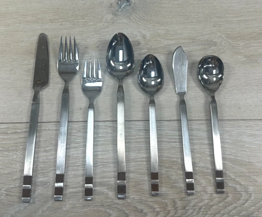 Stanley Roberts * CROSSPOINT SRI Wood Inlay Stainless Flatware CHOICE MINT (122) - Image 1 of 3