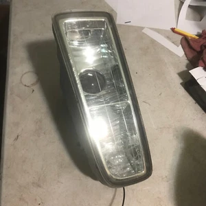 1998 - 2007 LEXUS LX470 FRONT LEFT DRIVER FOG LIGHT LAMP USED VG - Picture 1 of 5