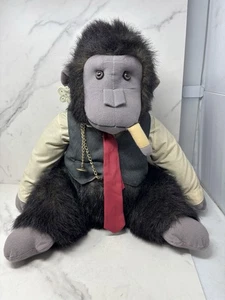 Russ "The Boss" Gorilla Plüsch 18" Vintage 1991 - Anzug Krawatte & Taschenuhr - Bild 1 von 14
