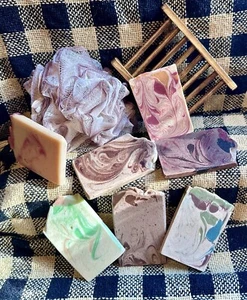 Various Soap Ends Goat Milk Soap. 7 Soap Ends 1 Loofah 1 Soap Dish - Picture 1 of 4
