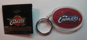 CLEVELAND CAVALIERS pin & key chain keychain vintage NBA basketball - Picture 1 of 2