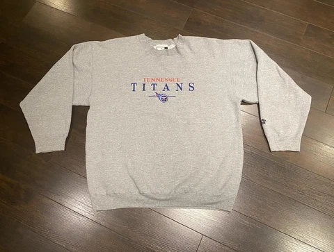 Vintage TENNESSEE TITANS Sweater Size XL PUMAPullover Crewneck EMBROIDERED Cover