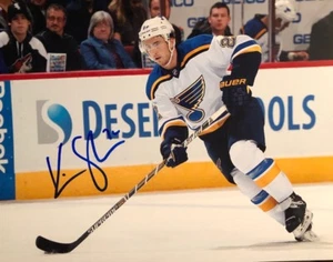 Kevin Shattenkirk Hand SIGNED 8X10 PHOTO AUTOGRAPH St. Louis Blues - Picture 1 of 2