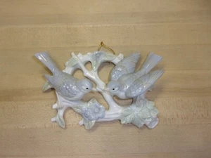 Crowning Touch Collection Hanging Bird Figurine WHD #1202 FREE SHIPPING - Foto 1 di 14