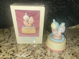 Vintage 1988 Precious Moments Life's A Ball Action Musical 560391 - Picture 1 of 6