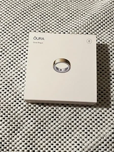 Oura Ring Gen 4 - Gold - Size 8  - BRAND NEW SEALED - Fast Shipping - Picture 1 of 3