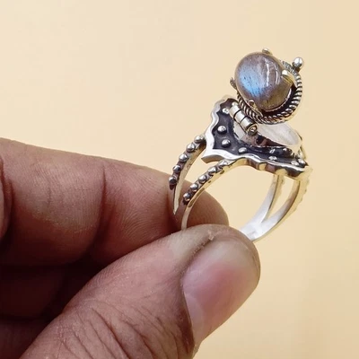 Anillo de veneno de labradorita hecho a mano, anillo de labradorita de joyería de plata de ley 925 Foto 1 de 4