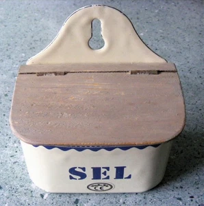 VINTAGE CREAM & BLUE FRENCH ENAMEL WALL MOUNTED SALT BOX WITH WOODEN LID - Picture 1 of 5