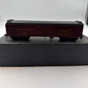 rail classics prr r-50b 2561 Pennsylvania Refrigerator Car Railway Express - Picture 1 of 17