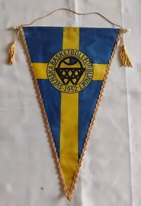 Gagliardetto / Pennant Svenska Basketboll Förbundet 1952 Pallacanestro Svedese - Foto 1 di 2