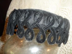 Vintage Elegant Damen Schwarz Samt Überbackene Schleife Pillendose Hut Totenkopf Kappe - Bild 1 von 12