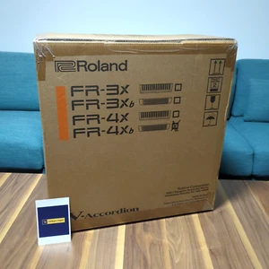 ROLAND FR-4XB BK V-ACCORDION BUTTON KEYBOARD TYPE BLACK W/ TRACKING NEW - Picture 1 of 3