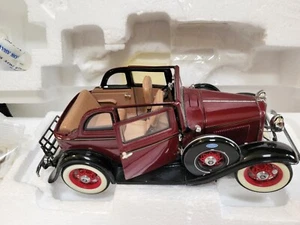 Franklin Mint Bonnie & Clyde 1932 Ford Cabrio Limousine Die Cast Car 1:24 rot - Bild 1 von 16