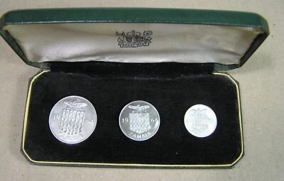 Zambia Proof Set of 3 Coins 1964, Original Green Case, Copper-Nickel - Image 1 of 4