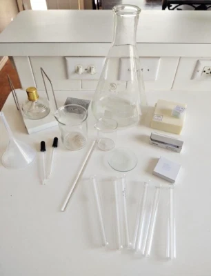 CHEMISTRY SET Glass 2000ml Flask Beakers Test Tubes Alcohol Burner Lamp Lot - Image 1 of 4