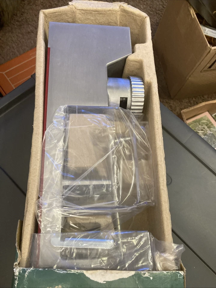 Kitchen Crop VKP1024A Deluxe Hand Crank Grain Mill Victorio Homestead Grainder