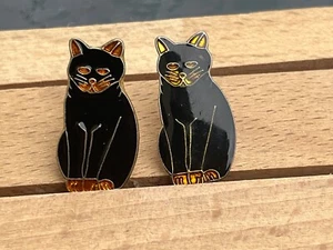 2 PINS PINE ANIMALS CAT CAT - Picture 1 of 1