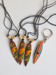 3x Surfer Kette Surfbrett Holz Surfboard Halskette Anhänger + Schlüsselanhänger - Bild 1 von 2