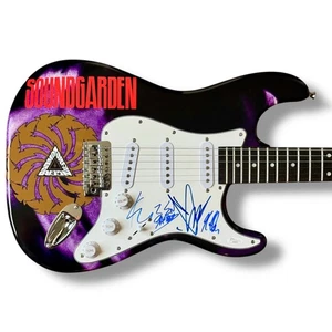 Soundgarden Signed Guitar Custom JSA COA Chris Cornell Kim Thayil Shepherd +1 - Picture 1 of 3
