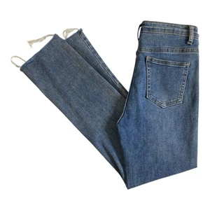Little Lies Women Sz 12 W28 72cm L26 Jeans Stretch Denim Raw Hems Straight Blue - Picture 1 of 12
