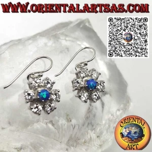 Orecchini in argento 925 ‰ con opale blu rotondo contornato da zirconi - Foto 1 di 10