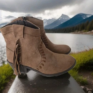 Rock & Candy Faux Suede Side Fringe Tan/Brown Booties Sz 8 - Picture 1 of 4