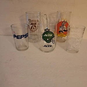 Konvolut Sammelbrillen Pepsi, Jets, Flintstones, Bugs Bunny & Nathans Becher - Bild 1 von 24