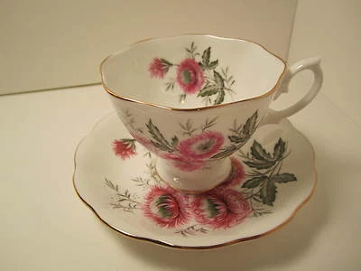 ROYAL ALBERT ФАРФОРА ЧАЙ ЧАШКА И БЛЮДЦЕ БЕЛЫЙ КРАСНЫЙ СЕРЫЙ ЦВЕТЫ ОЧЕНЬ КРАСИВЫЙ!!  - Изображение 1 из 4