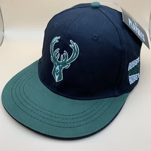 Cappello Berretto Milwaukee Bucks Regolabile Nero Verde Snapback Bobby Portis Playoffs - Foto 1 di 15