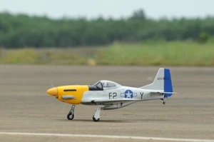 Mustang P-51 ARF Warbird mit Einziehfahrwerk gefedert. Spw. 141cm Phoenix PH068 - Bild 1 von 12