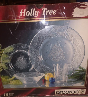 Arcoroc Holly Tree Christmas Dinnerware 16 pc set open box Clear Glass - Image 1 of 4
