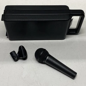 Behringer Black Dynamic Electric Microphone with Case and Clip - Bild 1 von 6