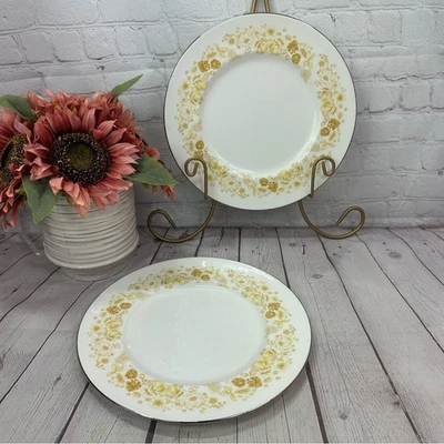 复古 60 年代 70 年代 Mimosa by Wedgwood 黄色花卉边缘白金装饰餐盘 2 件 — 第 1/4 张图片