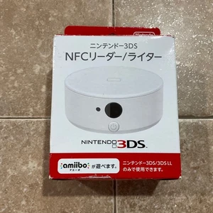 Nintendo 3DS NFC Lector Escritor Accesorio Amiibo OEM Oficial PROBADO CTR-A-FGWA - Imagen 1 de 7