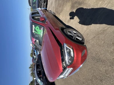 Used Front Right Fender fits: 2020 Mercedes-benz Mercedes glc-class 253 Type SUV - Image 1 of 4