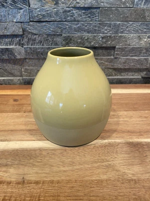 Jarrón West Elm Foto 1 de 3