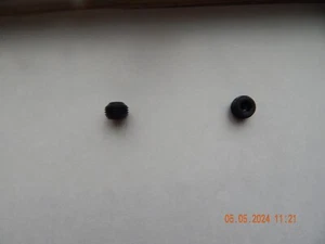 SOCKET SET SCREWS. 9/16-18 x 3/8" CUP POINT. BLACK ALLOY. 2 PCS. NEW - Picture 1 of 1