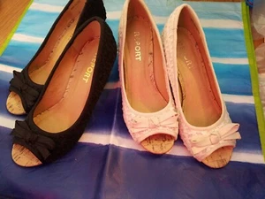 2 PAAR Report Ashlyn Damenschuhe 6,5 Kork Plateau Keilabsatz gehäkelt  - Bild 1 von 12