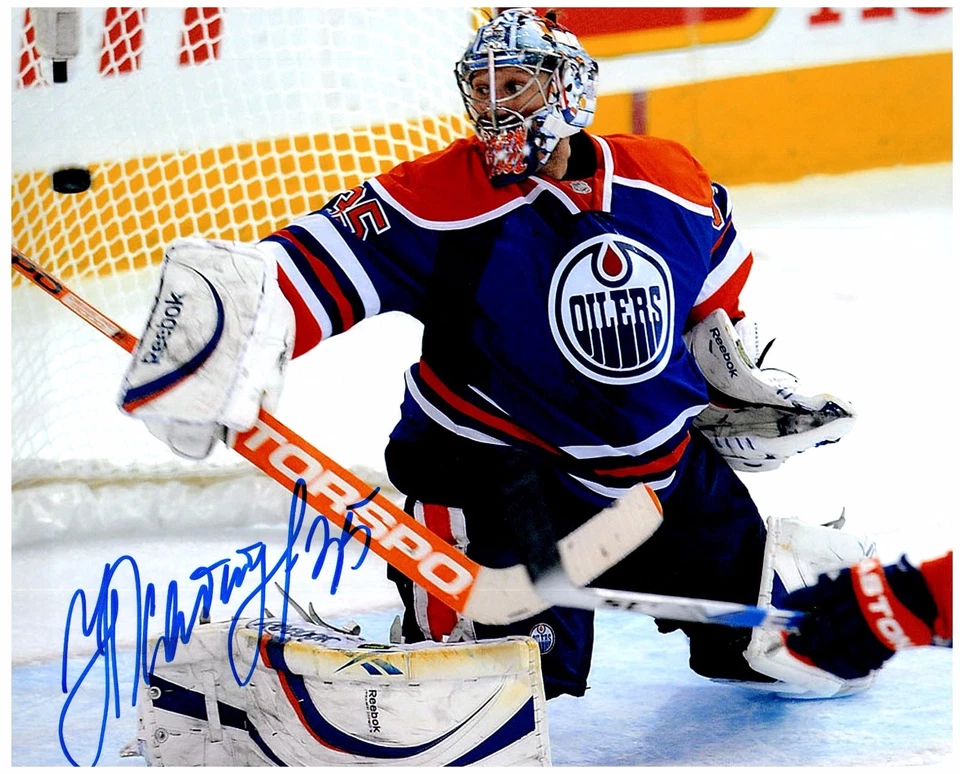 Edmonton Oilers NIKOLAI KHABIBULIN Signed Autographed 8x10 Pic G - Image 1 of 1