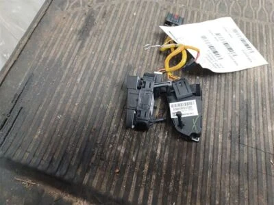 Controles montados en el volante 23172237 para 14-16 Malibu 2890707 Foto 1 de 4