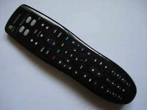 Logitech Harmony 350 Universal Fernbedienung IR Remote (wie NEU) - Bild 1 von 8