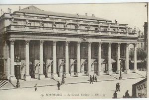 CPA-33-BORDEAUX-LE GRAND THEATRE-BR -ANIMEE-PERSONNAGES - Picture 1 of 1
