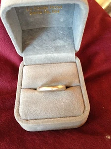 Sterling Silver ring, size 7 - Picture 1 of 3