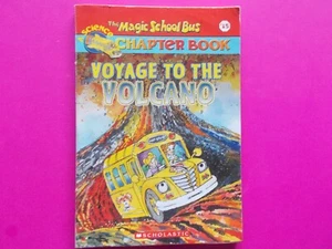 THE MAGIC SCHOOL BUS CHAPTER BOOK #15 - VOYAGE TO THE VOLCANO - SCHOOL READER - Picture 1 of 2