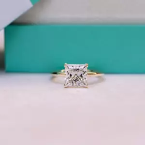 18k Yellow Gold Princess Cut Engagement Ring 1.00 Ct IGI Lab Grown Diamond - Picture 1 of 11