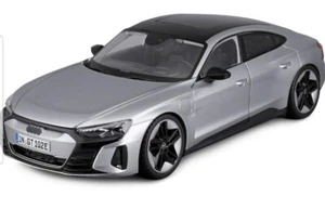 Maisto Special Edition Audi RS E-Tron GT Silver 1:18 Scale Diecast Model Car - Picture 1 of 17