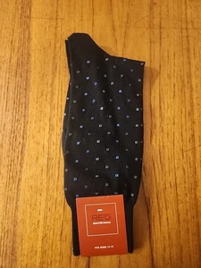 NEU! ROTE SAKS FIVE AVENUE GESTREIFTE HERRENSOCKEN 80 % BAUMWOLLE 20 % NYLON NEU $ 20 - Bild 1 von 2