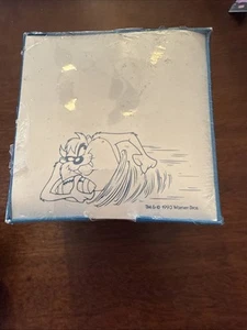 Looney Tunes Tazmanian Devil 1993 publicar notas selladas 600 hojas - Imagen 1 de 4