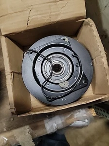Case air conditioning clutch L114710 - Picture 1 of 4